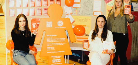 Bild zu „Orange Day“ – Berufliche Schule engagiert sich gegen Gewalt an Frauen und Mädchen